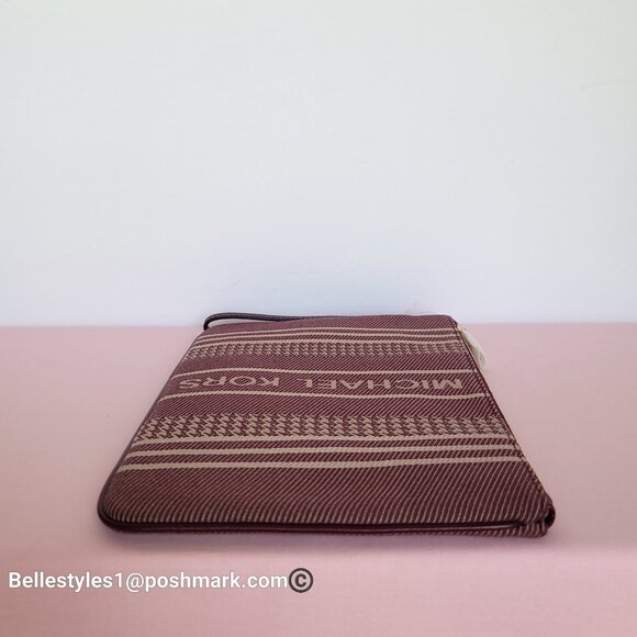 MICHAEL KORS Jet Set Signature Jacquard Large Zip Pouch Wristlet- Dark Berry ⭐ - Picture 8 of 16